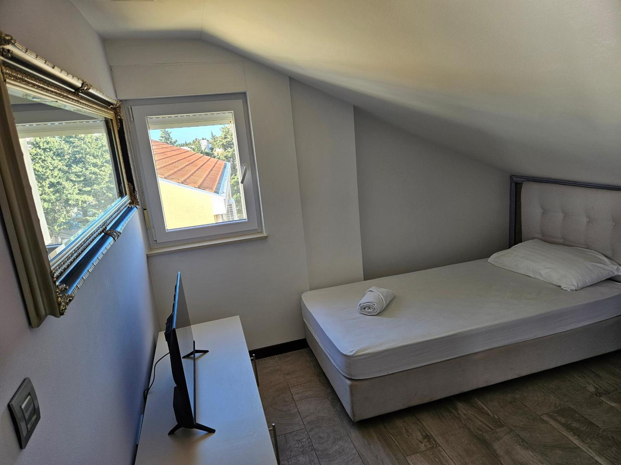 Kristal Paris Resort Novalja Zewnętrze zdjęcie